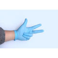 Blaue Einweg-Nitril-Handschuhe für medizinische